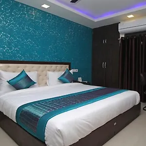 Airport Tourist Palace 3*, New Delhi India